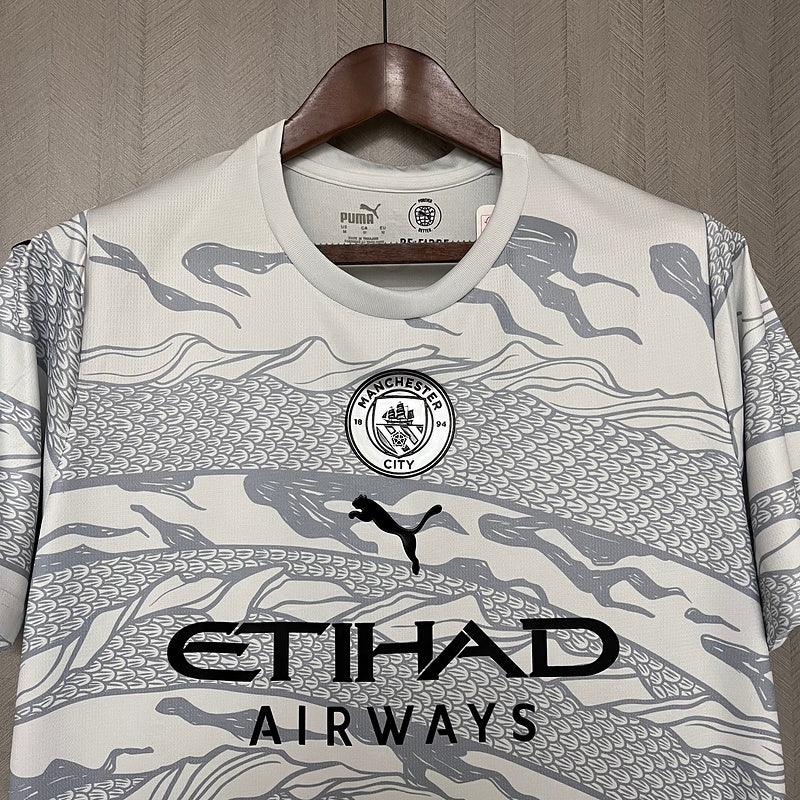 Camisa Manchester City I 24/25 Puma - Ano do Dragão - Loja da Seven