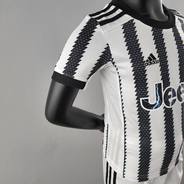 Kit Infantil Juventus 22/23 Adidas - Branco e Preto - DA Sports Oficial